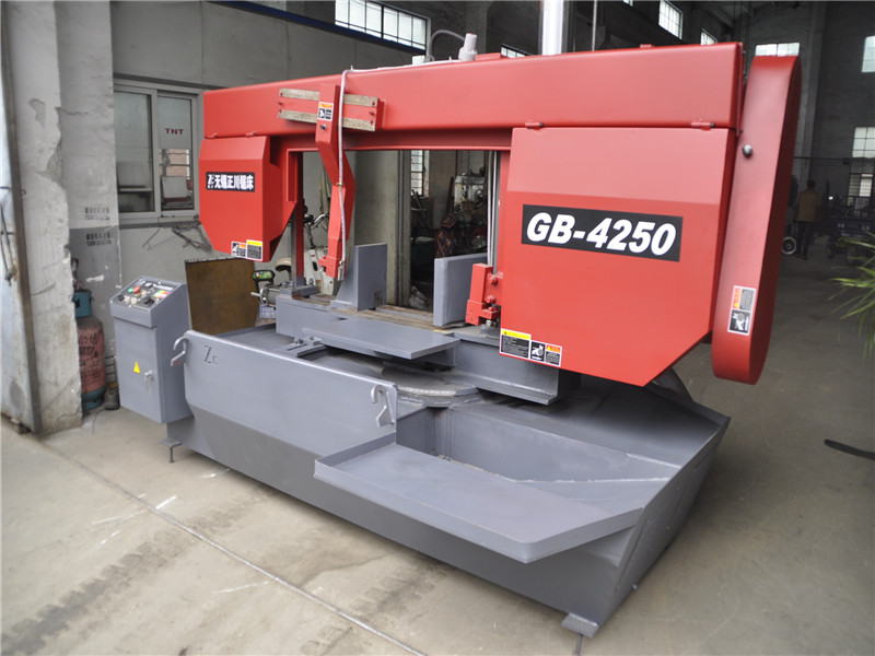 無錫鋸床生產(chǎn)廠家分享怎樣預防帶鋸條出現(xiàn)裂紋？